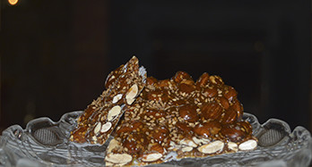 Turrón with sesame 300g